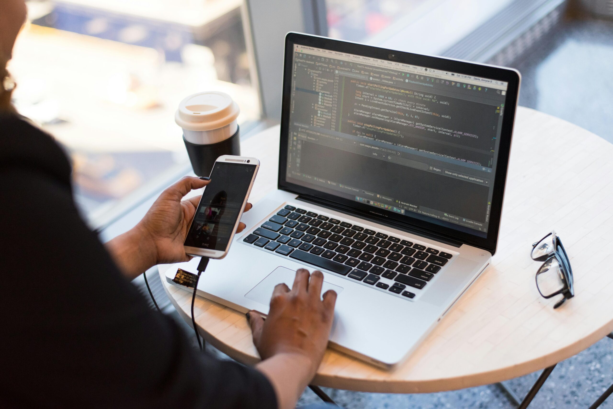¿Tu Negocio No Existe Online? 5 Señales Claras de Que Necesitas Una Web Profesional ¡Ya!